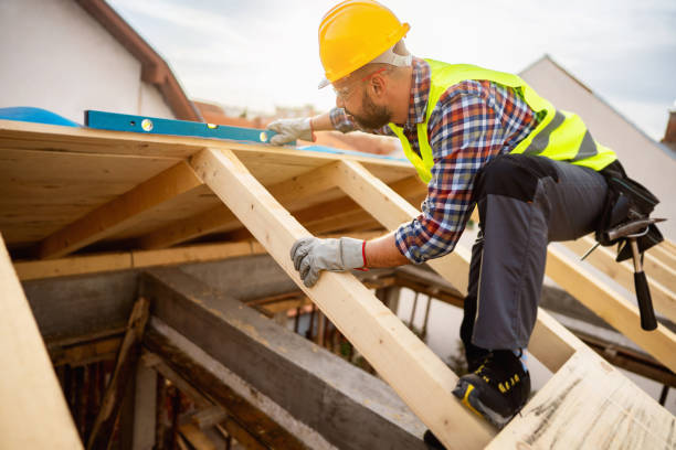 Best Roof Maintenance Services  in Eastmont, WA
